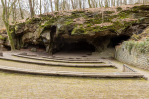 Amphitheater Breechkaul